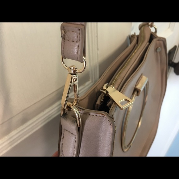 miztique convertible purse, strap and ring handles - Picture 2 of 5